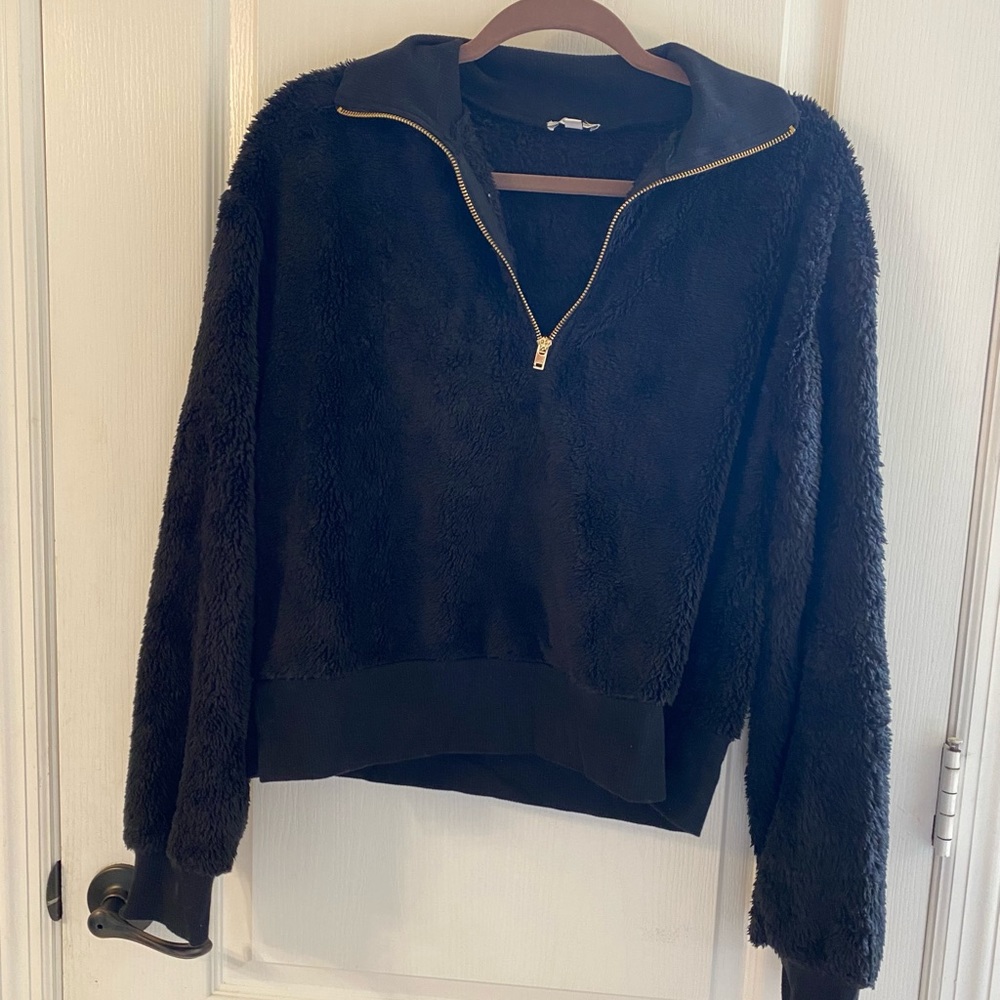 Fuzzy quarter zip
